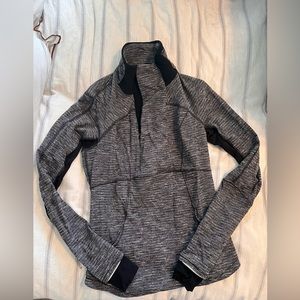 Lululemon 1/4 Zip Running pull over